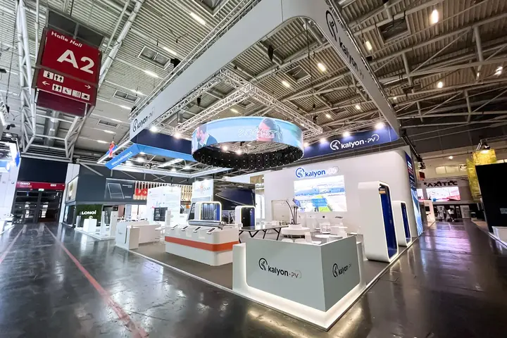 Messestand von Kalyon PV – Intersolar 2023, München – Bild 6