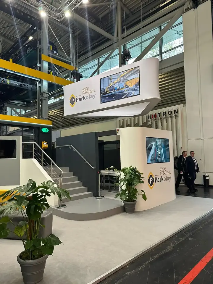 Messestand von Parkolay – BAU 2023, München – Bild 20