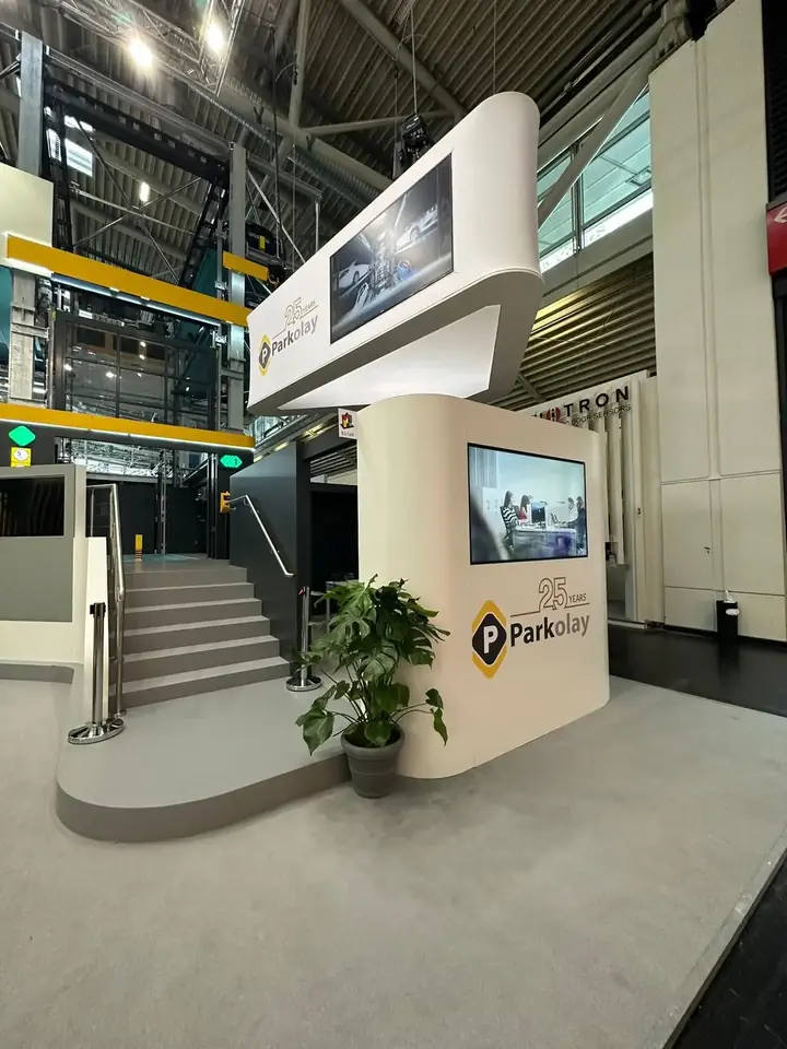Messestand von Parkolay – BAU 2023, München – Bild 29