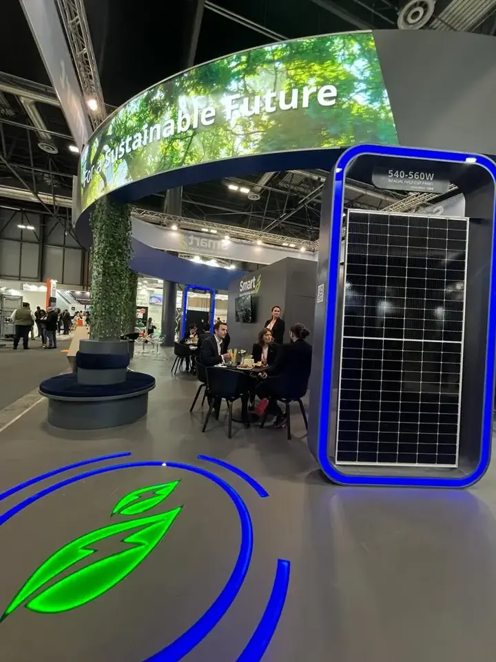 Messestand von Smart Solar Technologies – Genera 2024, Madrid – Bild 6